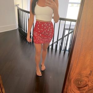 Super down NWT bandana skirt